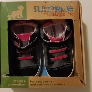 NWT Stride Rite Stage 1 Pre Walkers 12/18 mo (KS1-X)